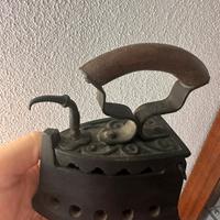 Ferro da stiro a carbone