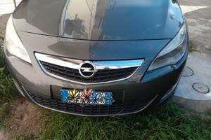 OPEL  ASTRA J  BERLINA  2012