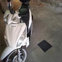 Honda Vision 110 - 2012
