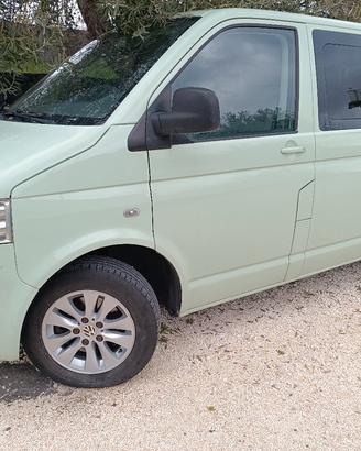 Volkswagen Caravelle 1.9 tdi   9 P