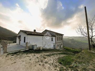 CASA INDIPENDENTE A URBINO