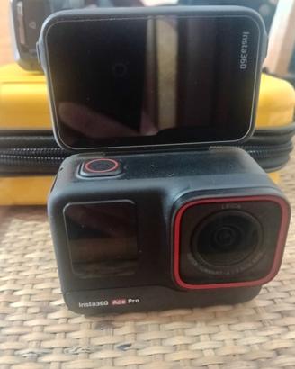 Dash cam Insta360 Acepro