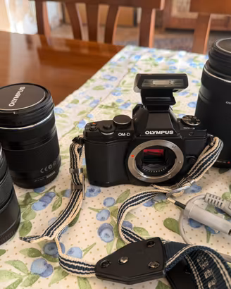 Ottiche Olympus + OM-D EM-5
