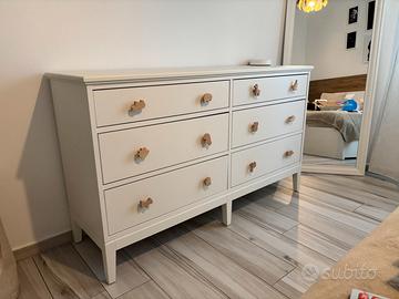 Cassettiera in legno