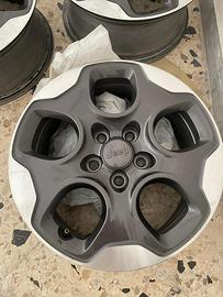 Quattro Cerchi in lega renegade da 16