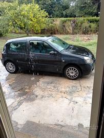 Renault Clio 1,216v