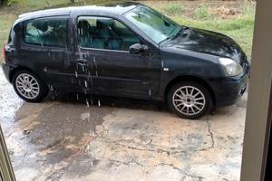 Renault Clio 1,216v
