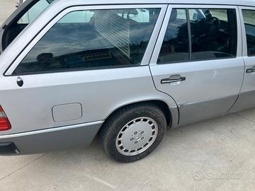 Mercedes w124 te station wagon