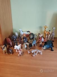 vari  giochi di animali di gomma dura 