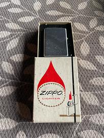 Accendino Zippo originale con scatola