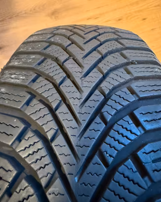 Gomme 185 60 15 invernali sailun