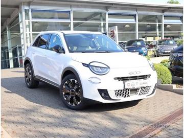 FIAT 600 Hybrid 110CV DCT6 MHEV La Prima NAVI /