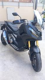 HONDA X-ADV 750