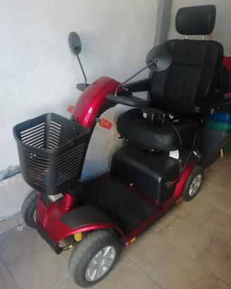 Scooter elettrico  4 ruote per anziani e disabili
