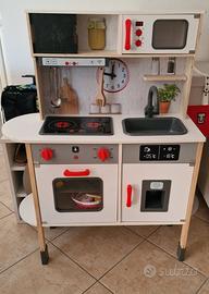 Cucina per bambine/i con accessori