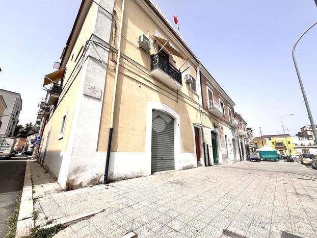 4 LOCALI A FOGGIA