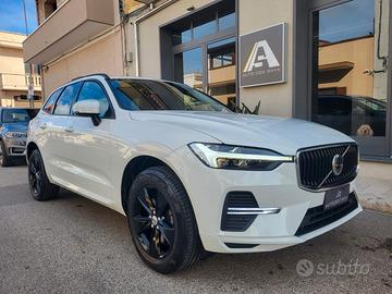 Volvo XC60 B4 HYBRID/Diesel Awd Geartronic Momentu