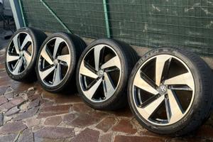 CERCHI IN LEGA R18 VW GOLF GTI GOMME 225/40/18