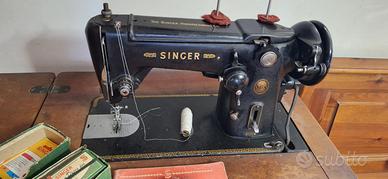 Singer 306 vintage con mobile, accessori originali