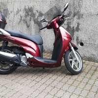 Scooter Honda SH300