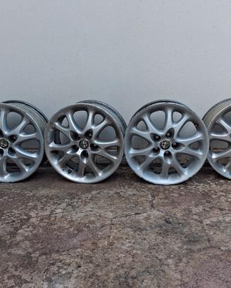 cerchi da 15"  per alfa 75
