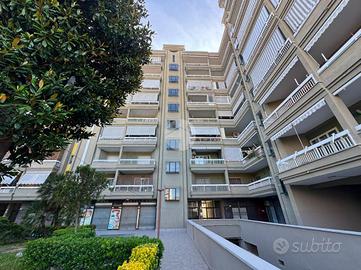 3 LOCALI A CASTELLAMMARE DI STABIA
