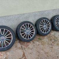 Cerchi in lega con gomme 4 stagioni