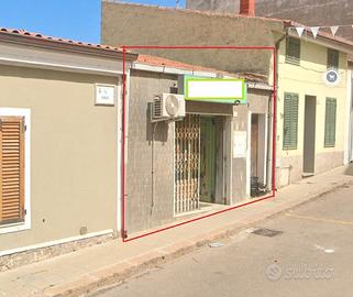 Locale commerciale + area edificabile a Olmedo