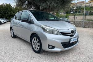 TOYOTA YARIS 1.3 B - 2012