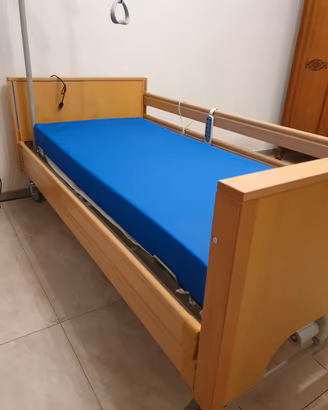 Letto per disabili elettrico