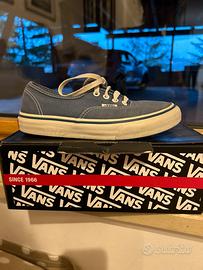 Scarpe azzurre vans