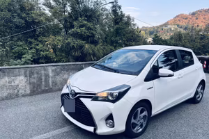 Toyota Yaris Hybrid Automatica 2017
