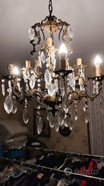 Lampadari stile classico con gocce di cristallo