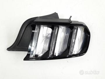 FANALE POST. DX. FORD MUSTANG (2015)