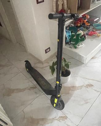 Monopattino elettrico come nuovo