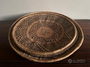 Coppia di vassoi/cesti etnici