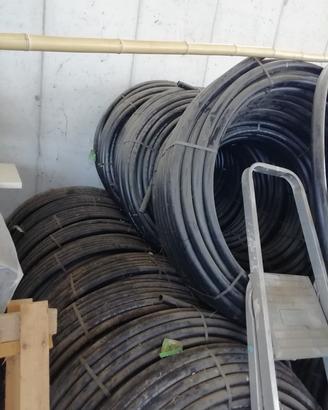 Rotoli tubo polietilene D 32 pn 6