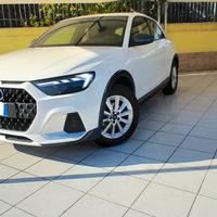 Audi A1 citycarver 25 TFSI Admired