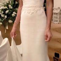 Abito da sposa con coprispalle in pizzo
