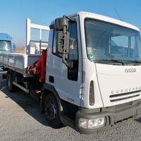 Iveco 80e18 rib. e gru