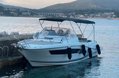 Jeanneau Cap Camarat 9 del 2018