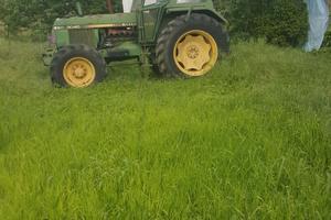 Trattore john deere 3040 dt