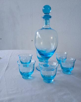   liquore servizio vetro colorato in pasta