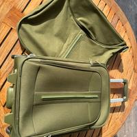 Trolley e porta abiti