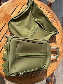 Trolley e porta abiti