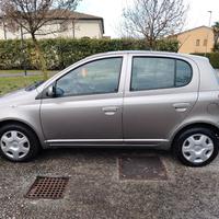 TOYOTA YARIS VVT-I 1.0 anno 2004