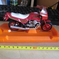 Moto Guzzi Lario v 650 Guiloy