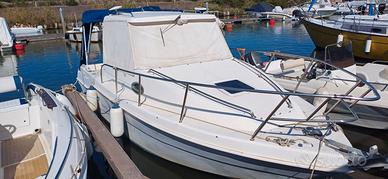 Barca cabinata Saver 23