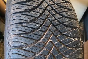 Pneumatici 205/55/17 nuovi