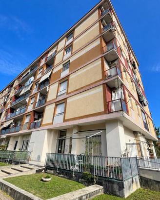 Appartamento di 77 m² con 3 locali e box auto a Ch